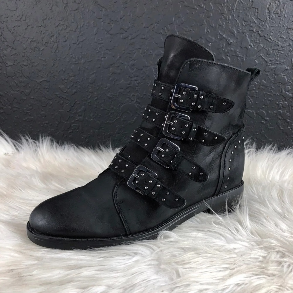 BLONDO BOOTIES SIZE 8